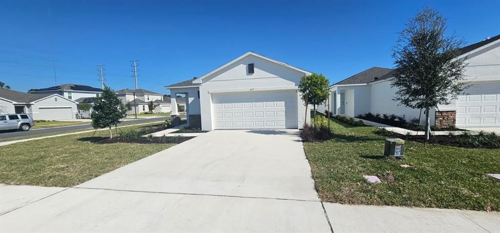 For Rent: $2,090 (3 beds, 2 baths, 1603 Square Feet)