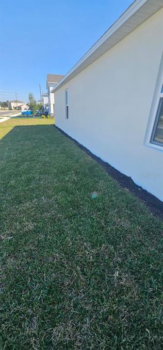 For Rent: $2,090 (3 beds, 2 baths, 1603 Square Feet)