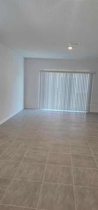 For Rent: $2,090 (3 beds, 2 baths, 1603 Square Feet)