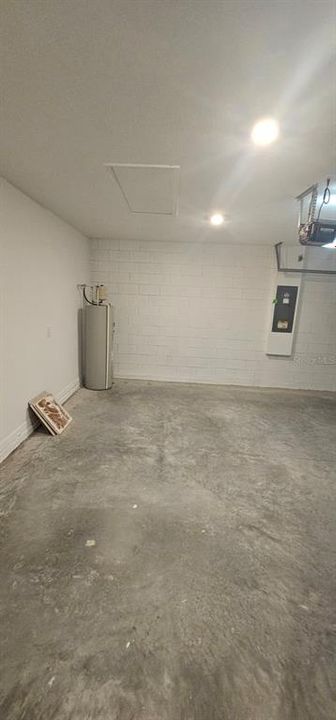 For Rent: $2,090 (3 beds, 2 baths, 1603 Square Feet)