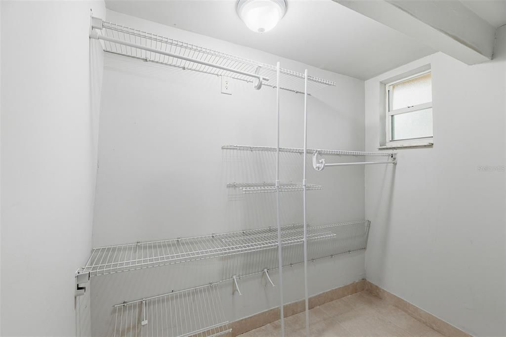 For Sale: $519,900 (3 beds, 3 baths, 2357 Square Feet)