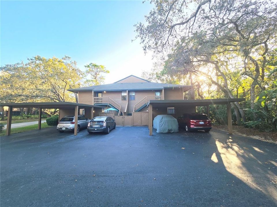 На продажу: $225,000 (2 спален, 2 ванн, 1050 Квадратных фут)