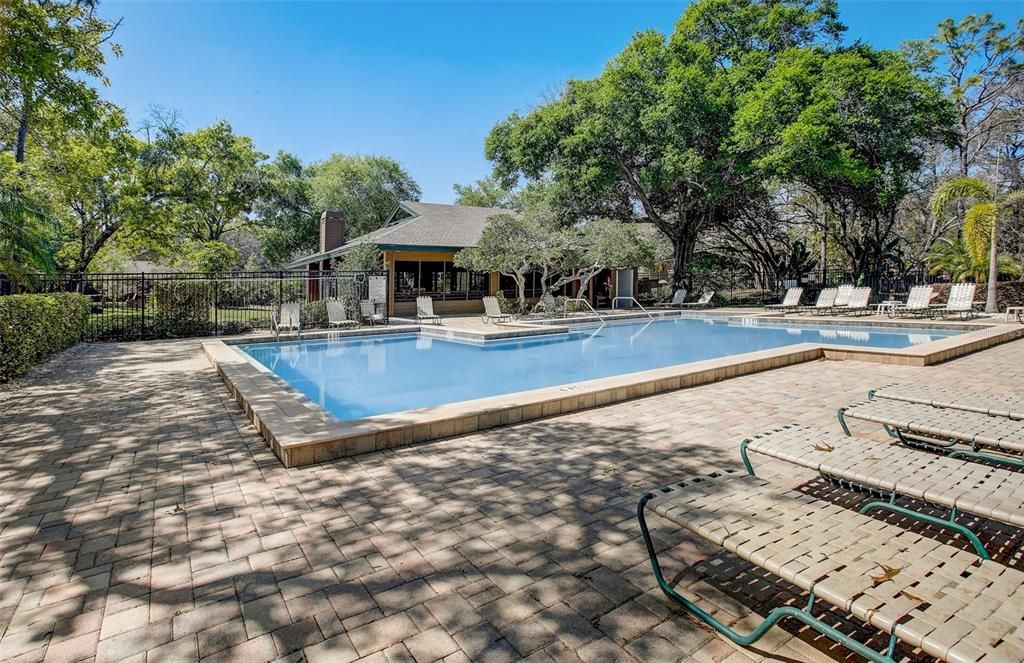 На продажу: $225,000 (2 спален, 2 ванн, 1050 Квадратных фут)