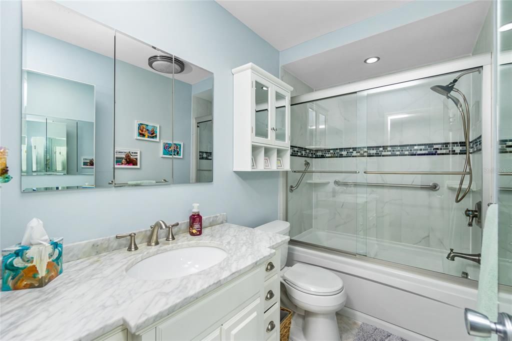 For Sale: $799,900 (3 beds, 3 baths, 1715 Square Feet)