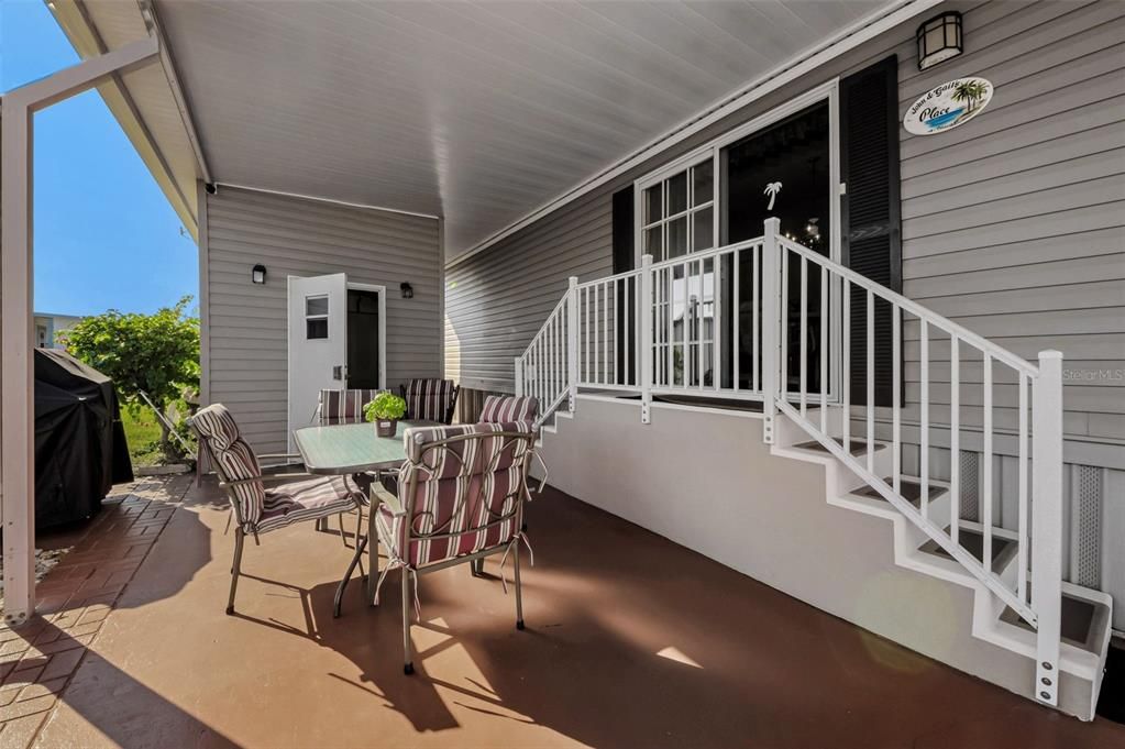 En Venta: $195,000 (2 camas, 2 baños, 910 Pies cuadrados)