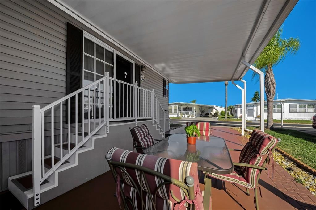 En Venta: $195,000 (2 camas, 2 baños, 910 Pies cuadrados)