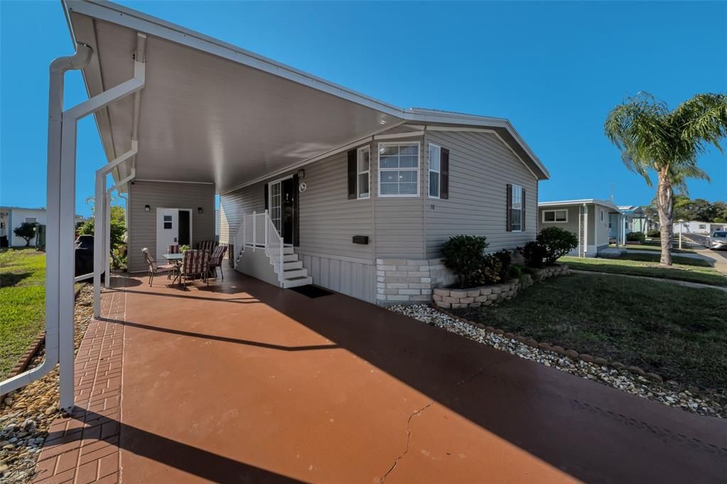 En Venta: $195,000 (2 camas, 2 baños, 910 Pies cuadrados)