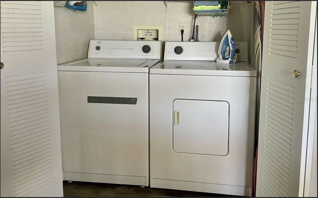 En Venta: $195,000 (2 camas, 2 baños, 910 Pies cuadrados)