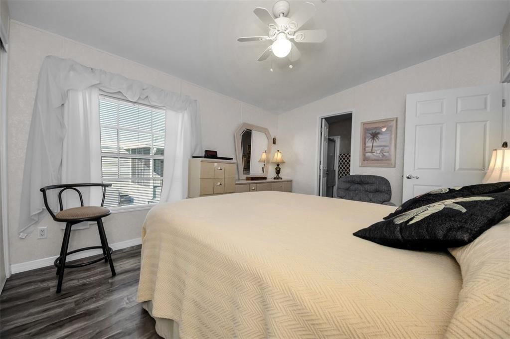 En Venta: $195,000 (2 camas, 2 baños, 910 Pies cuadrados)