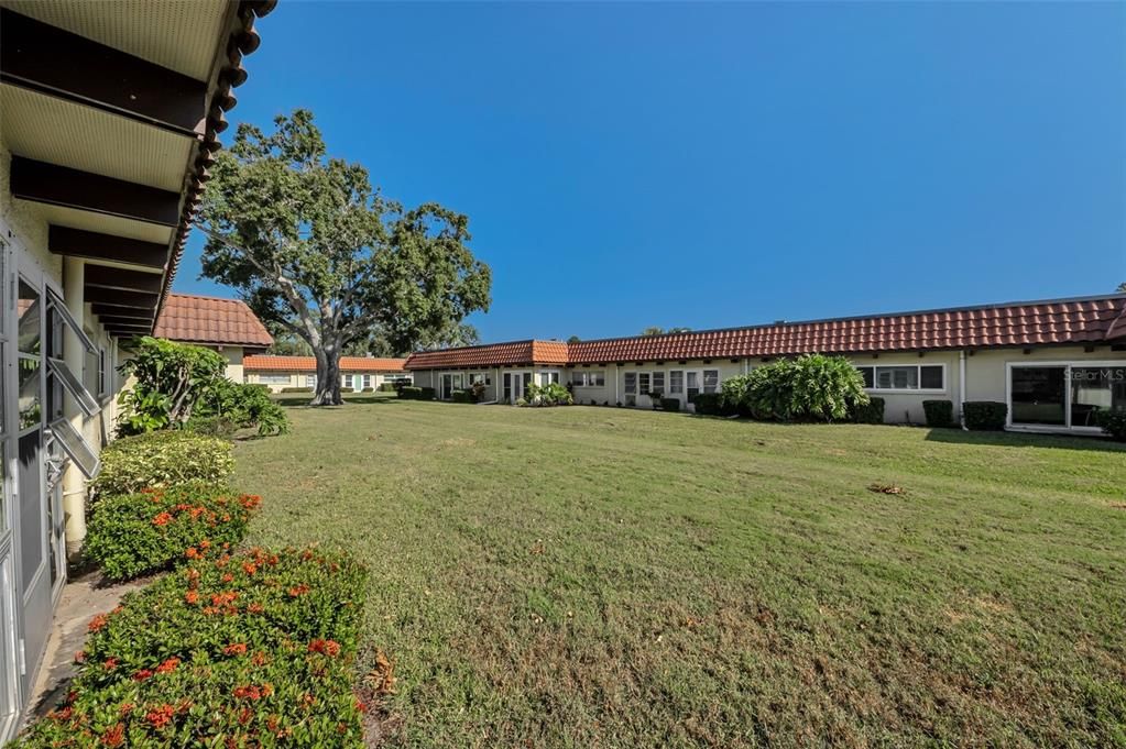 合同活跃: $104,000 (1 贝兹, 1 浴室, 645 平方英尺)