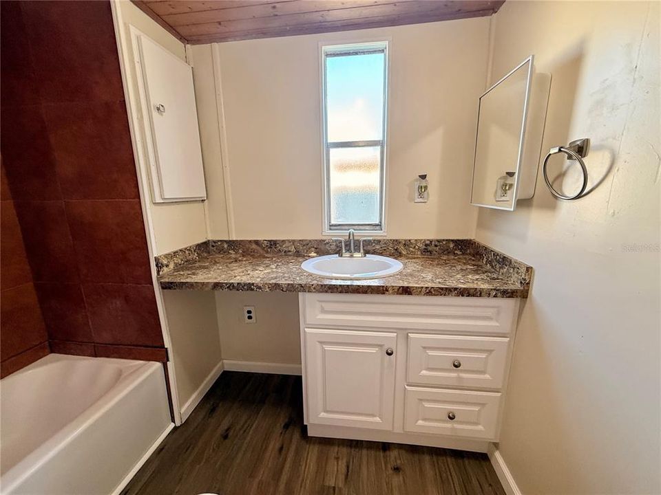 En Venta: $89,900 (2 camas, 1 baños, 552 Pies cuadrados)