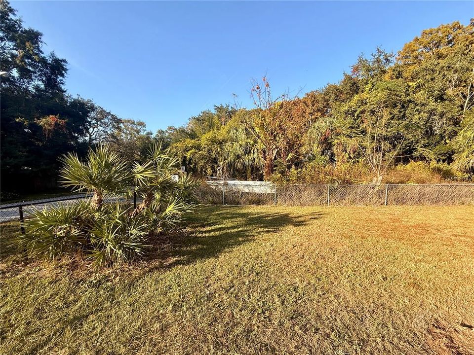 待售: $98,000 (2 贝兹, 1 浴室, 770 平方英尺)