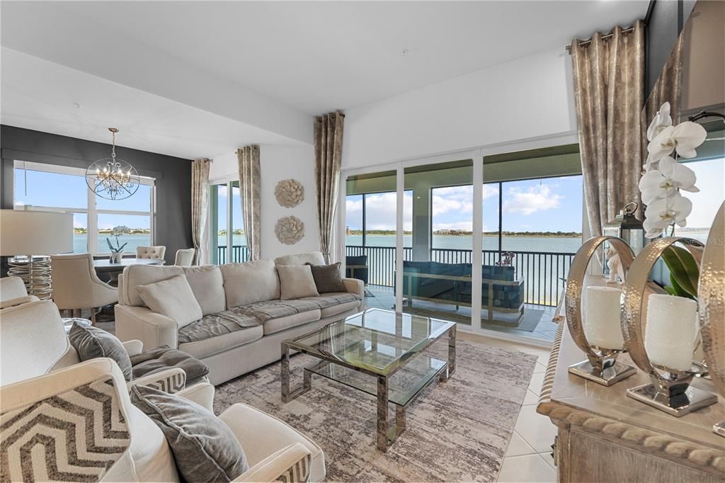 На продажу: $539,900 (3 спален, 2 ванн, 2376 Квадратных фут)