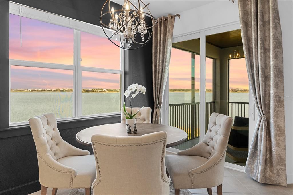 На продажу: $539,900 (3 спален, 2 ванн, 2376 Квадратных фут)