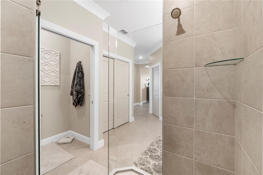 На продажу: $539,900 (3 спален, 2 ванн, 2376 Квадратных фут)