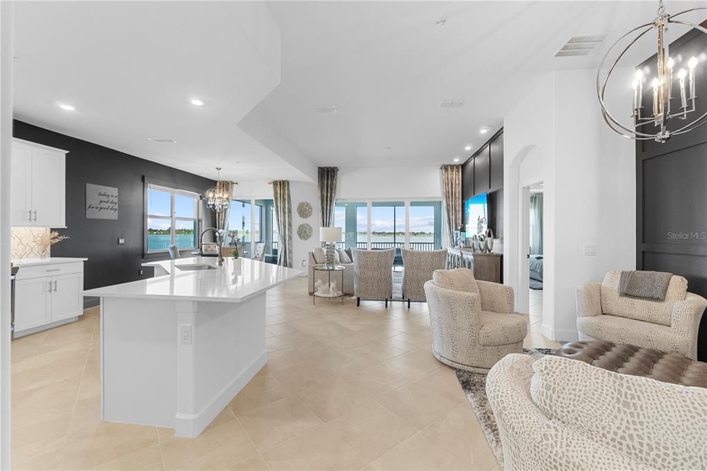 На продажу: $539,900 (3 спален, 2 ванн, 2376 Квадратных фут)