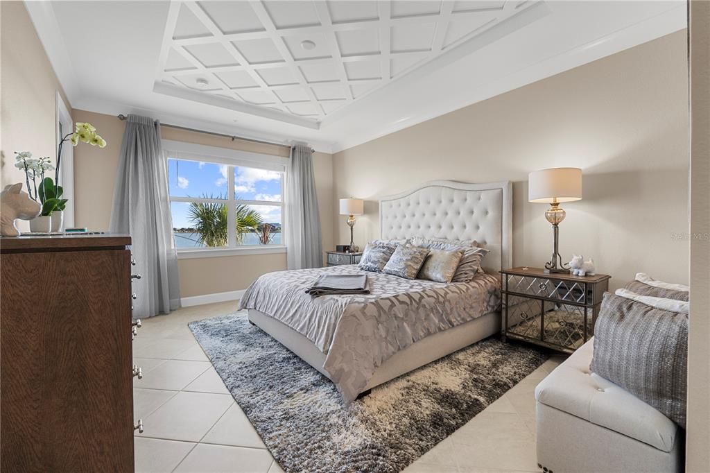 На продажу: $539,900 (3 спален, 2 ванн, 2376 Квадратных фут)