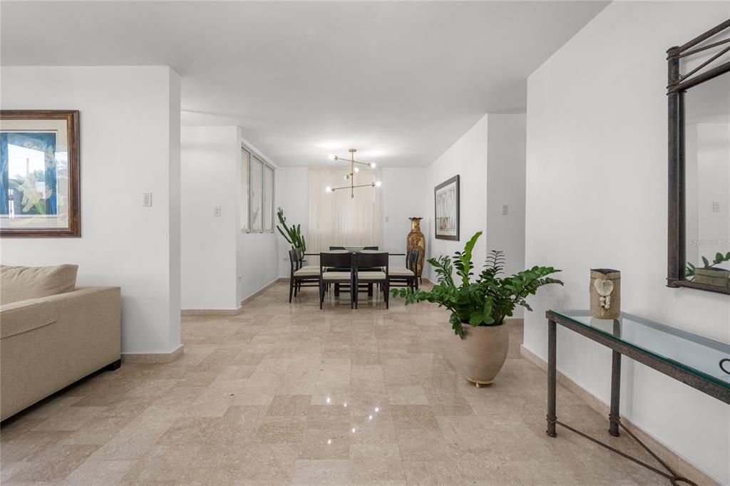 На продажу: $650,000 (4 спален, 3 ванн, 0 Квадратных фут)