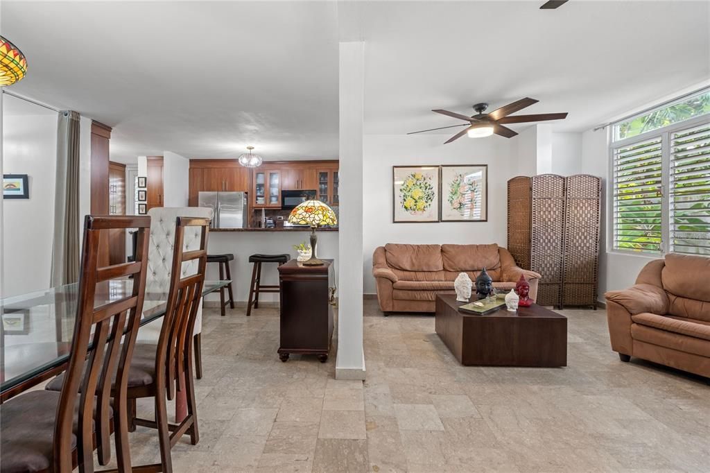 На продажу: $650,000 (4 спален, 3 ванн, 0 Квадратных фут)