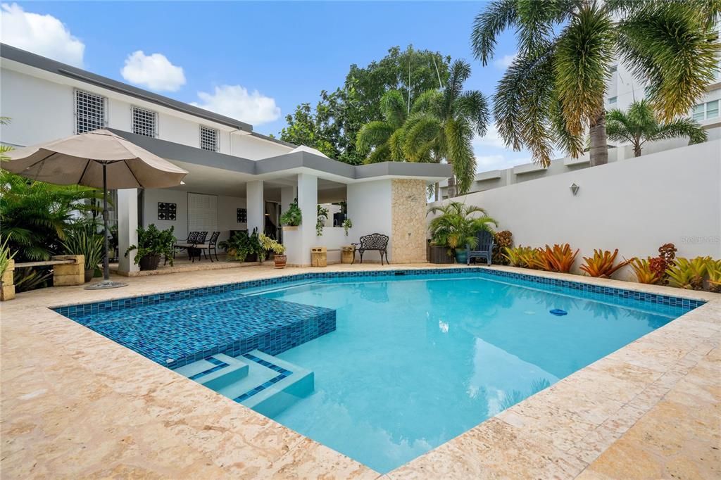 На продажу: $650,000 (4 спален, 3 ванн, 0 Квадратных фут)