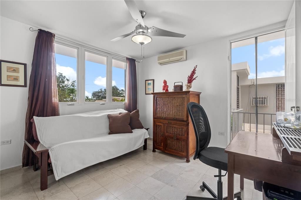 На продажу: $650,000 (4 спален, 3 ванн, 0 Квадратных фут)