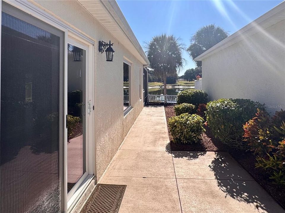 For Sale: $450,000 (2 beds, 2 baths, 1258 Square Feet)