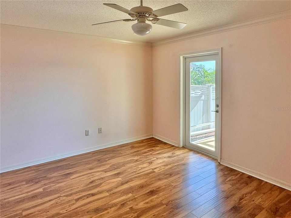 For Sale: $450,000 (2 beds, 2 baths, 1258 Square Feet)