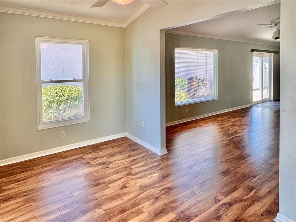 For Sale: $450,000 (2 beds, 2 baths, 1258 Square Feet)