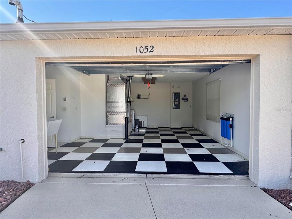 For Sale: $450,000 (2 beds, 2 baths, 1258 Square Feet)