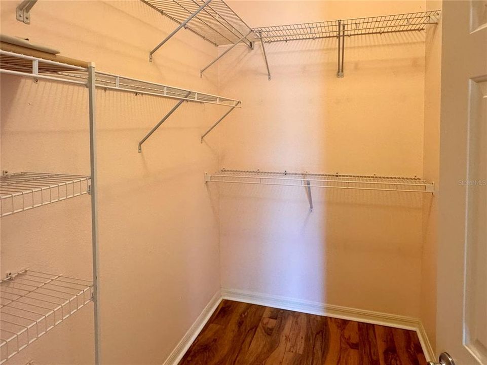 For Sale: $450,000 (2 beds, 2 baths, 1258 Square Feet)