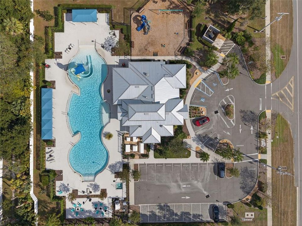 待售: $490,000 (4 贝兹, 3 浴室, 2637 平方英尺)