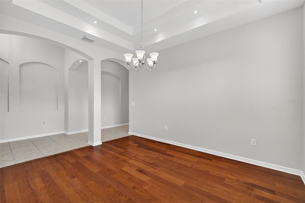 待售: $490,000 (4 贝兹, 3 浴室, 2637 平方英尺)