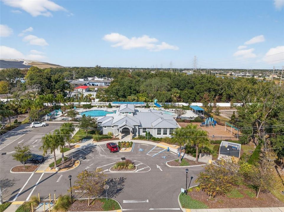 待售: $490,000 (4 贝兹, 3 浴室, 2637 平方英尺)