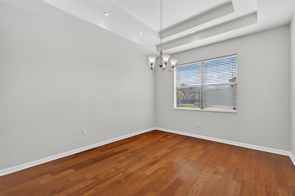 待售: $490,000 (4 贝兹, 3 浴室, 2637 平方英尺)