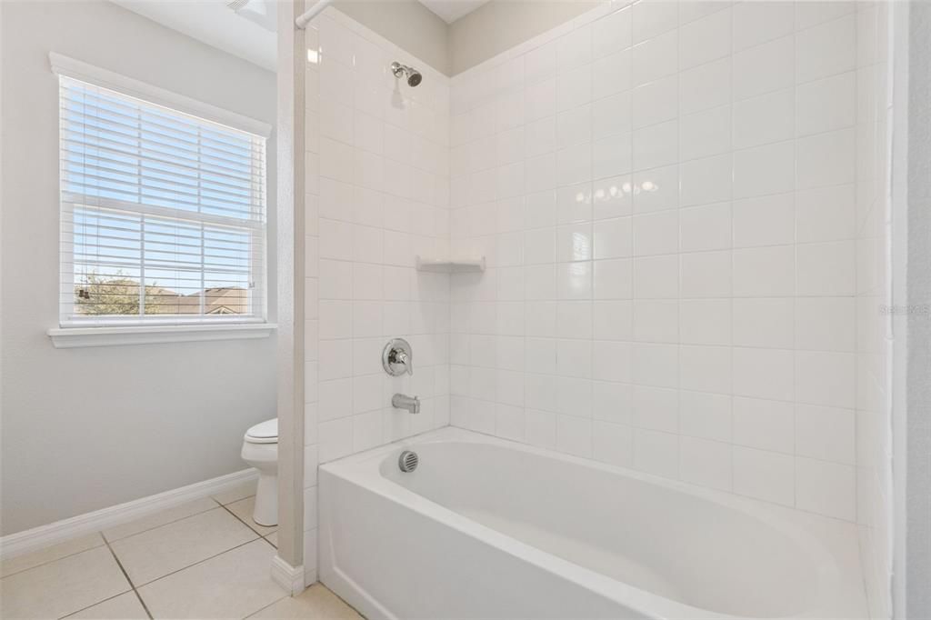 For Sale: $569,000 (3 beds, 2 baths, 2380 Square Feet)