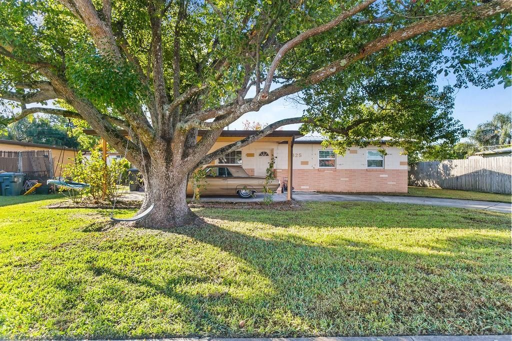 Под контрактом: $212,900 (3 спален, 1 ванн, 1344 Квадратных фут)