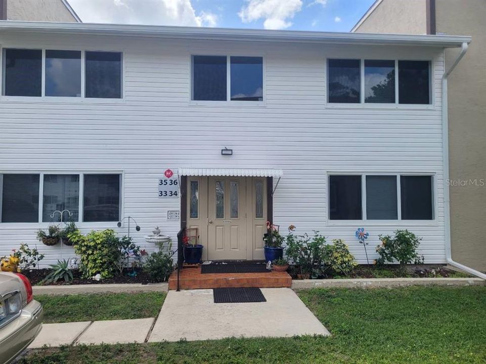 For Sale: $102,000 (2 beds, 2 baths, 1046 Square Feet)