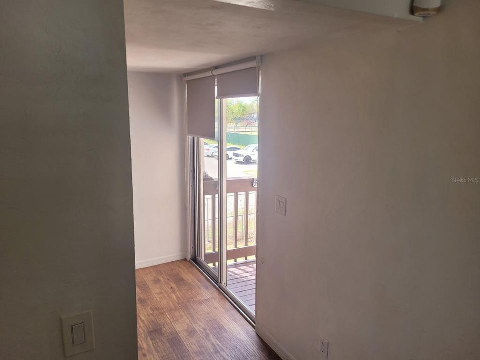 For Sale: $102,000 (2 beds, 2 baths, 1046 Square Feet)