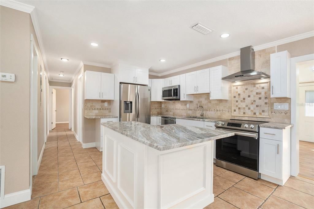 待售: $298,900 (3 贝兹, 2 浴室, 1366 平方英尺)