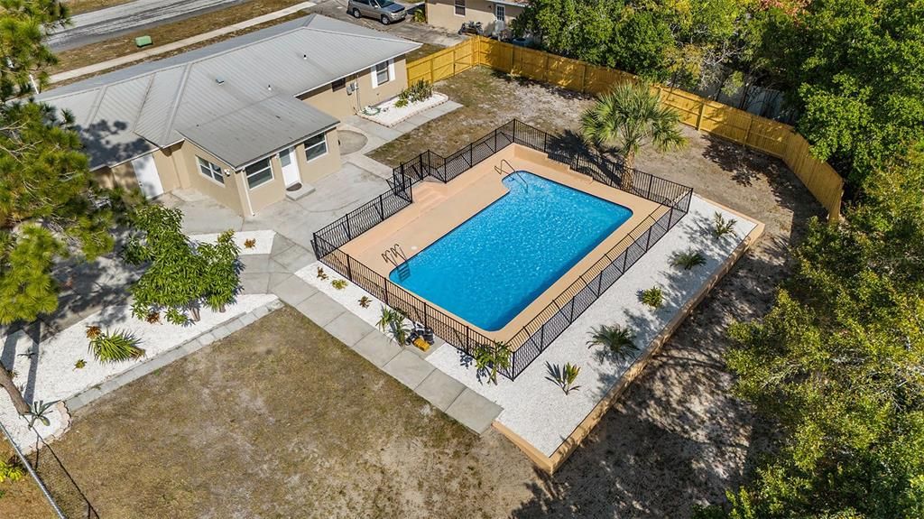 待售: $298,900 (3 贝兹, 2 浴室, 1366 平方英尺)