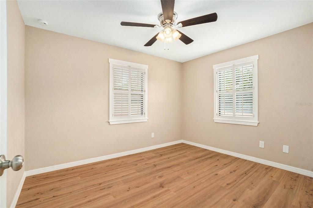 待售: $298,900 (3 贝兹, 2 浴室, 1366 平方英尺)