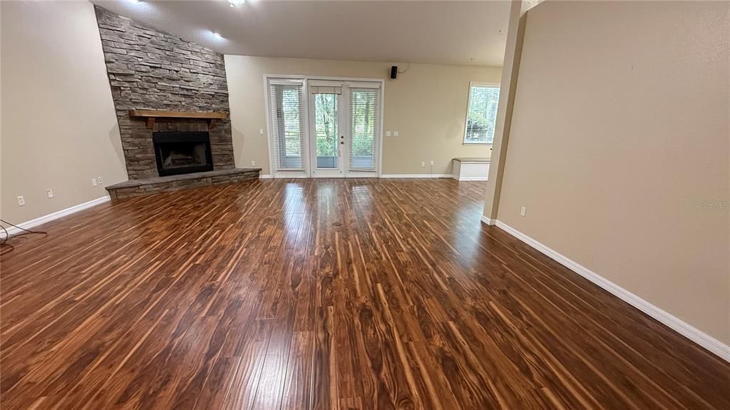 For Sale: $510,000 (3 beds, 2 baths, 2297 Square Feet)