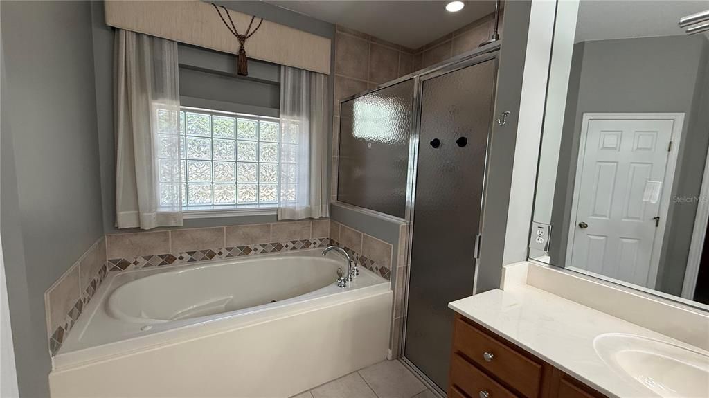 For Sale: $510,000 (3 beds, 2 baths, 2297 Square Feet)