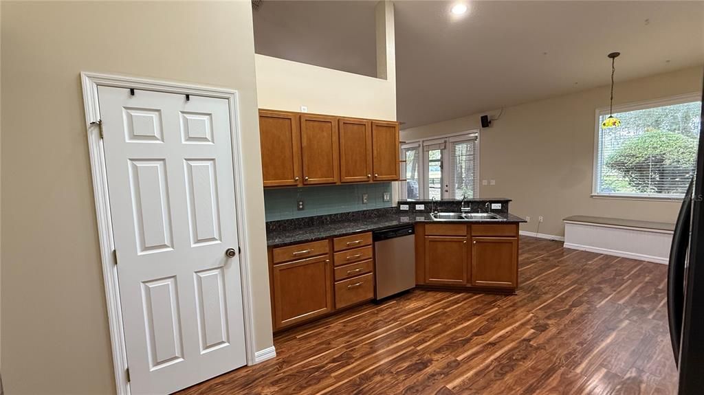 For Sale: $510,000 (3 beds, 2 baths, 2297 Square Feet)