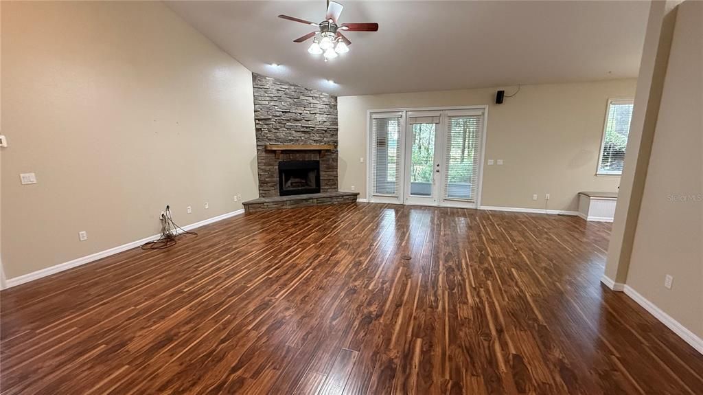 For Sale: $510,000 (3 beds, 2 baths, 2297 Square Feet)