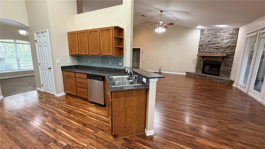 For Sale: $510,000 (3 beds, 2 baths, 2297 Square Feet)