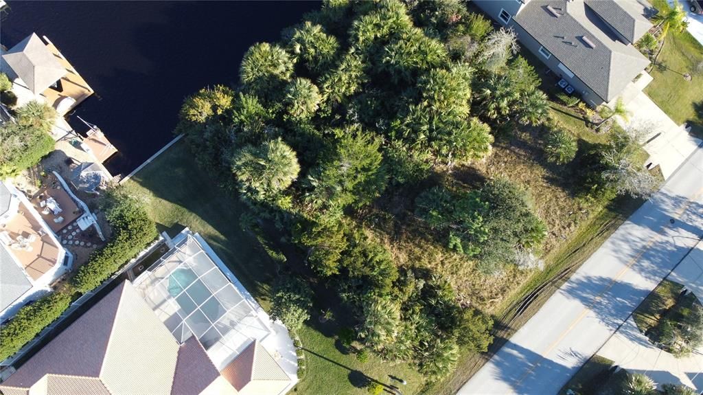 待售: $257,000 (0.17 acres)