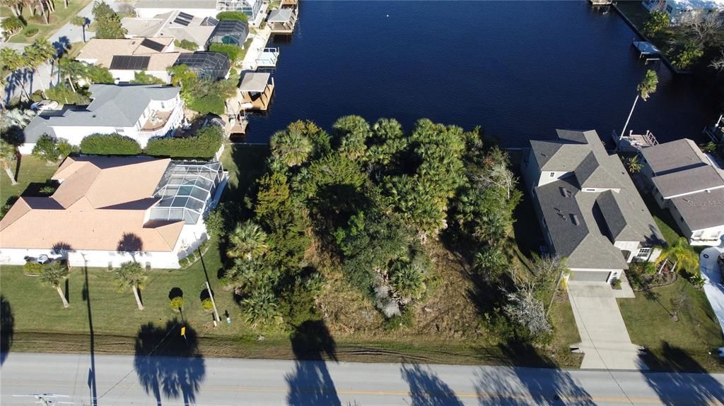 待售: $257,000 (0.17 acres)