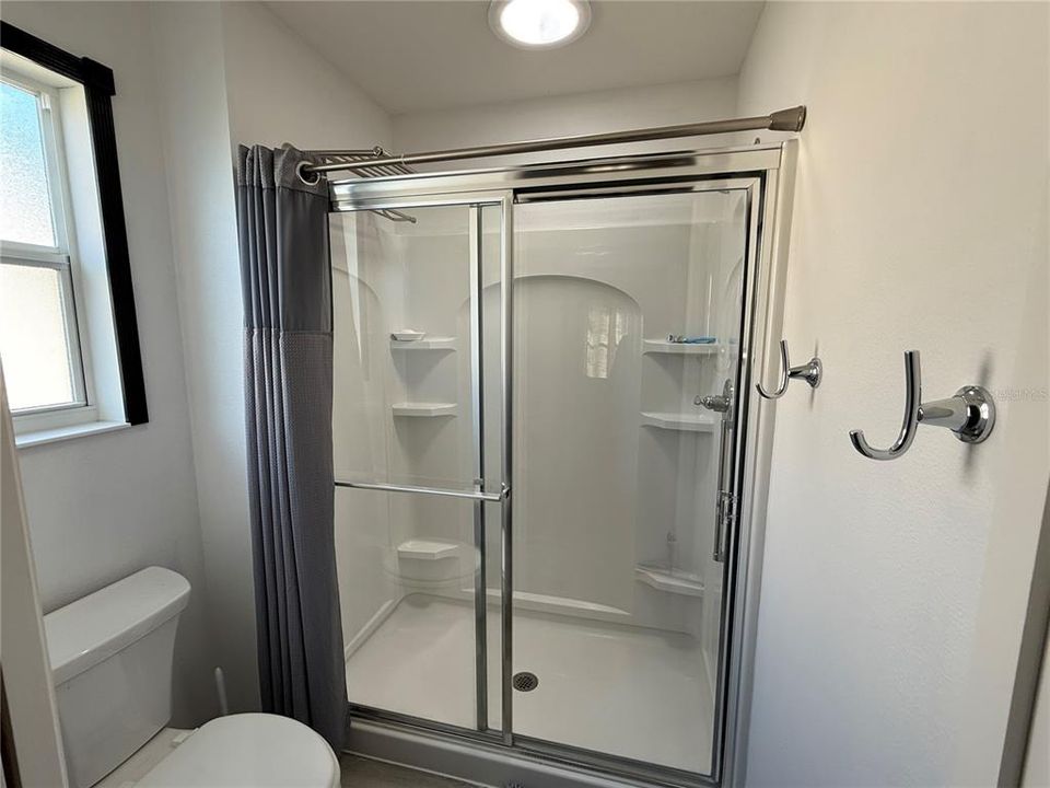 En Venta: $325,000 (3 camas, 2 baños, 1607 Pies cuadrados)