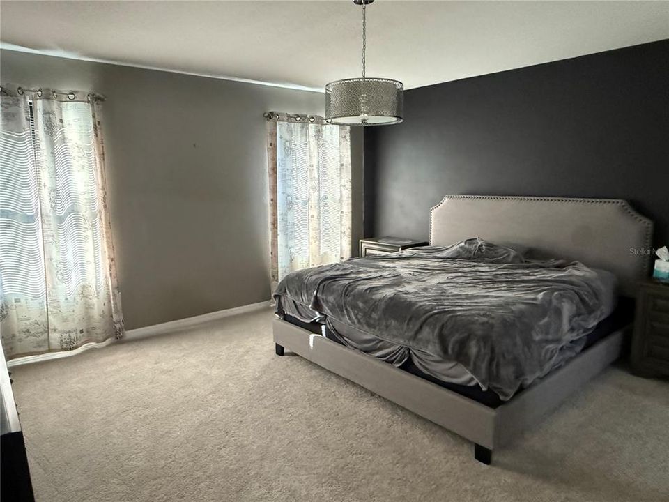 En Venta: $325,000 (3 camas, 2 baños, 1607 Pies cuadrados)